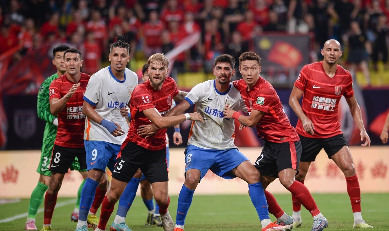 关于足球运动风起云涌,各路球队纷纷登场的信息 关于足球运动风起云涌,各路球队纷纷登场的信息