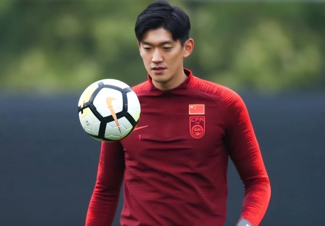 上港实力坚挺，要守住中超霸主地位的简单介绍