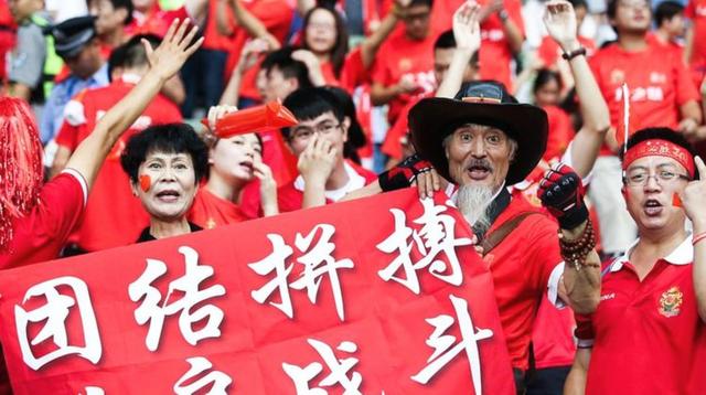 凤凰娱乐下载-包含球员心态坚定，奋力拼搏争取胜利的词条